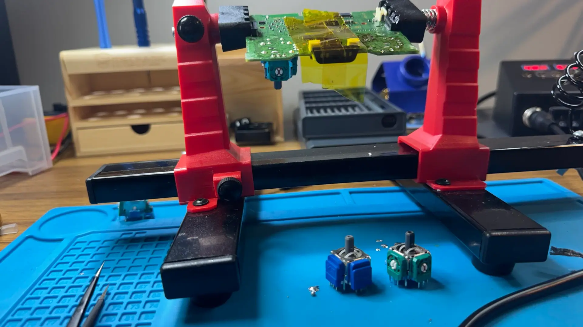 Revisión técnica de puerto HDMI en consola PlayStock
